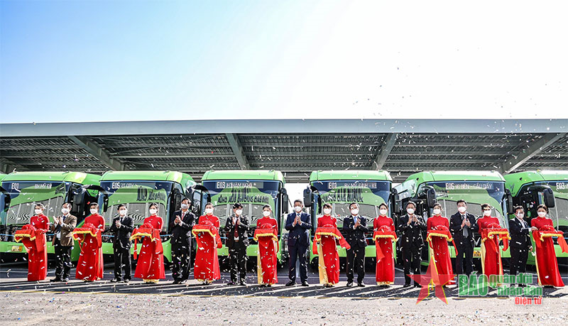 Tuyến xe buýt điện đầu tiên của Hà Nội kết nối từ Mỹ Đình đến Ocean Park